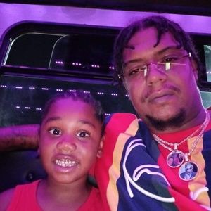 Meet your Posher, Dennis